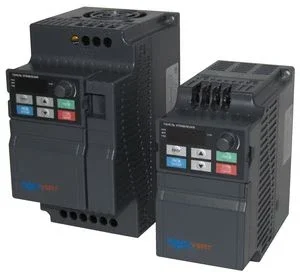 Преобразователь частоты INNOVERT IDD401U21B однофазный 220В 0.4 кВт 5А с RS485 и PID-регулятором